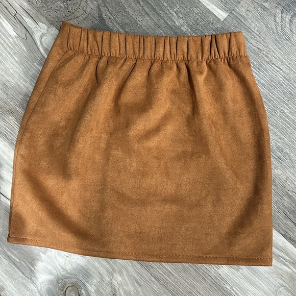 Shinestar Faux Suade Mini Skirt - Picture 2 of 7